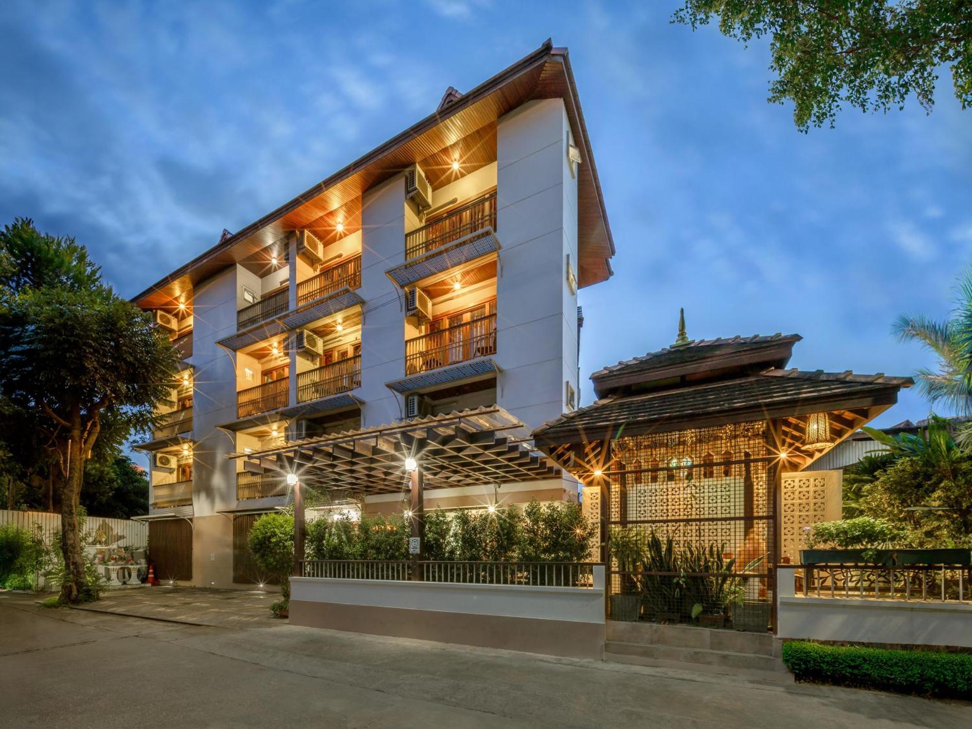 Rendezvous Classic House Чиангмай Екстериор снимка